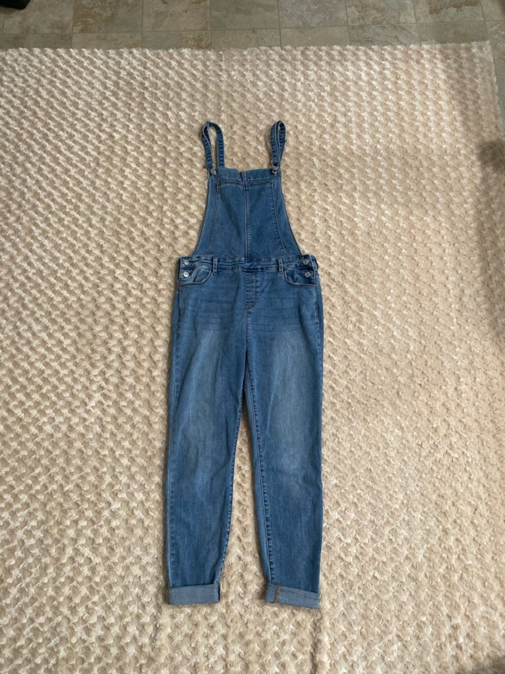 PACSUN Women 28 waist Denim overalls feature classic adjustable straps